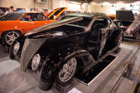 ford-takes-top-honors-at-the-71st-grand-national-roadster-show-2020-01-31_07-40-53_371267