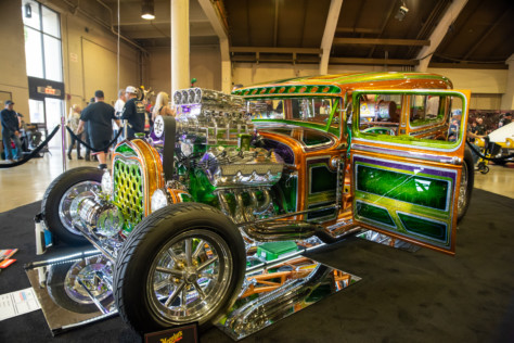 ford-takes-top-honors-at-the-71st-grand-national-roadster-show-2020-01-31_07-53-18_894183