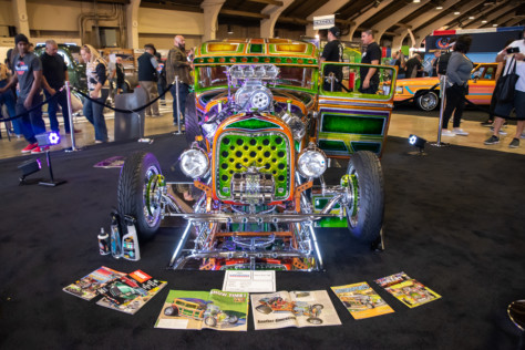 ford-takes-top-honors-at-the-71st-grand-national-roadster-show-2020-01-31_07-53-58_061702