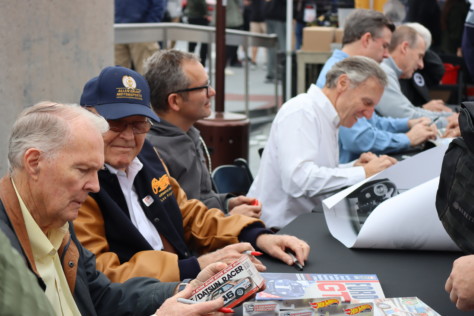 shelby-cruise-in-celebrates-ford-v-ferrari-at-the-petersen-museum-2020-01-31_03-53-58_214589