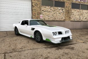 LT4-Powered Second-Gen Pontiac Firebird Turned Supercar