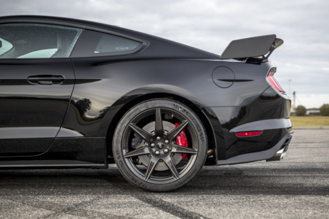 sibling-rivalry-steeda-video-series-compares-shelby-gt350r-gt500-2020-02-25_18-58-19_414667