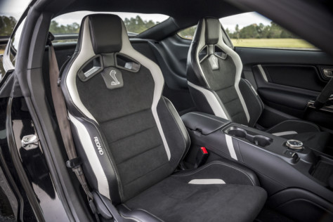 sibling-rivalry-steeda-video-series-compares-shelby-gt350r-gt500-2020-02-25_18-59-21_492181