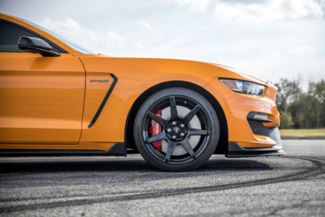 sibling-rivalry-steeda-video-series-compares-shelby-gt350r-gt500-2020-02-25_18-59-59_179694