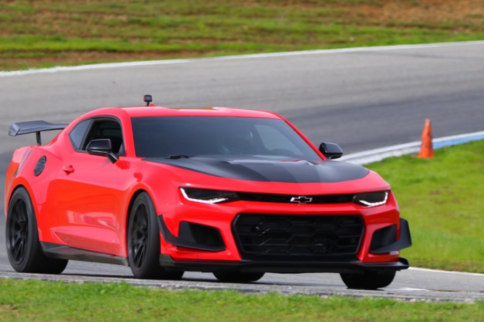 Video: Camaro ZL1 1LE Versus McLaren 600LT At Thunderhill Raceway!