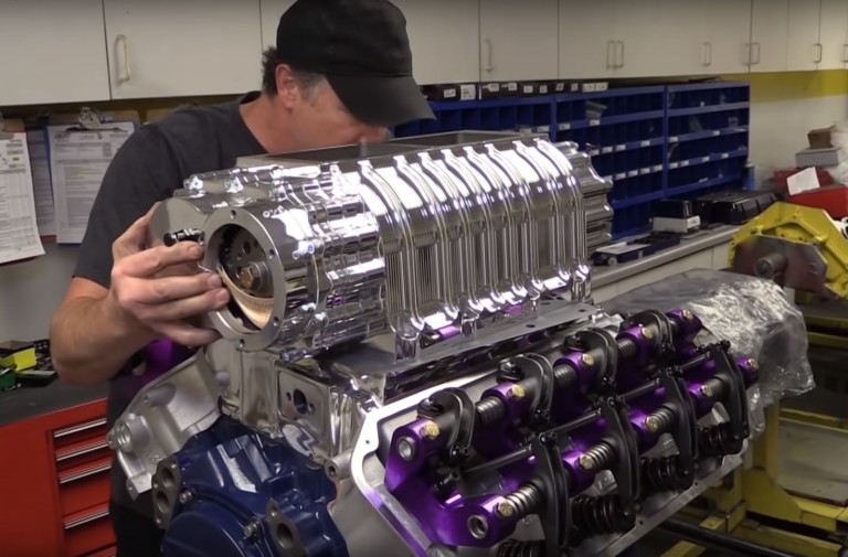 Turning A 426 Hemi Elephant To A 572 Cubic-Inch Blown Mammoth