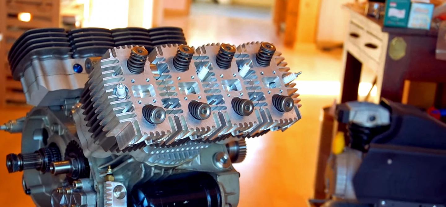 Throwback Thursday: A V8 Engine With Only Two Connecting Rods