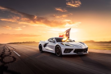 hennessey-breaks-the-200-mph-barrier-with-modified-c8-corvette-2020-05-19_16-26-46_929079