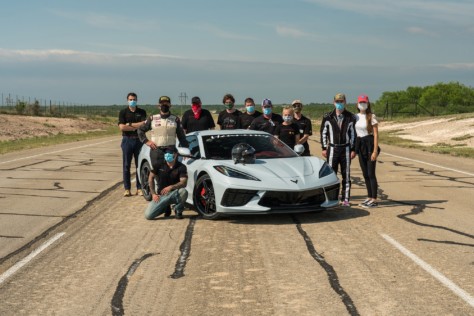 hennessey-breaks-the-200-mph-barrier-with-modified-c8-corvette-2020-05-19_16-27-44_044458