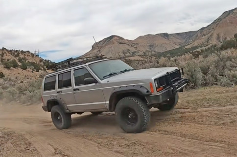 Video: Matt's Off-Road Recovery Rescues Sinkhole-Trapped Cherokee