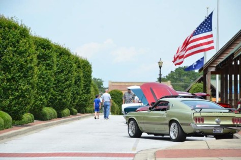 june-car-show-turnouts-show-light-at-the-end-of-the-tunnel-2020-06-27_21-01-46_273250