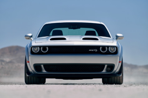 dodge-unveils-807-hp-2020-challenger-srt-super-stock-2020-07-02_17-52-54_118588