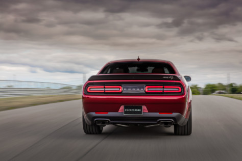 dodge-unveils-807-hp-2020-challenger-srt-super-stock-2020-07-02_17-53-33_221030