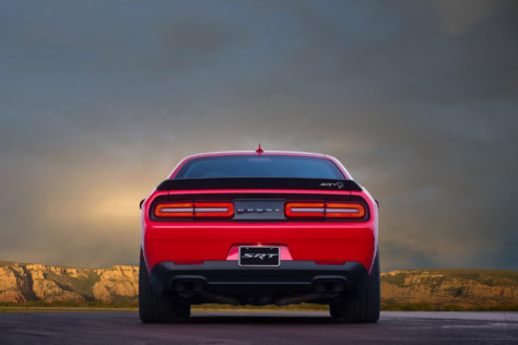 dodge-unveils-807-hp-2020-challenger-srt-super-stock-2020-07-02_17-54-12_354213