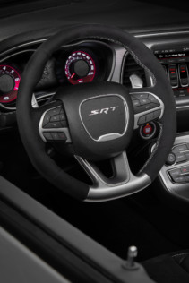 dodge-unveils-807-hp-2020-challenger-srt-super-stock-2020-07-02_17-54-25_037774