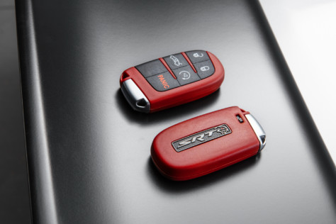 dodge-unveils-807-hp-2020-challenger-srt-super-stock-2020-07-02_17-55-17_802136