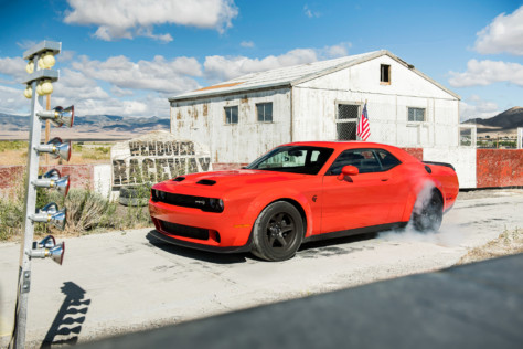 dodge-unveils-807-hp-2020-challenger-srt-super-stock-2020-07-02_17-56-07_016349