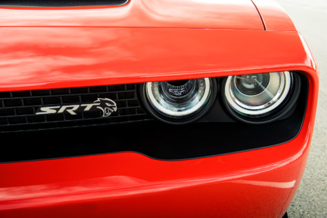 dodge-unveils-807-hp-2020-challenger-srt-super-stock-2020-07-02_17-57-35_961049