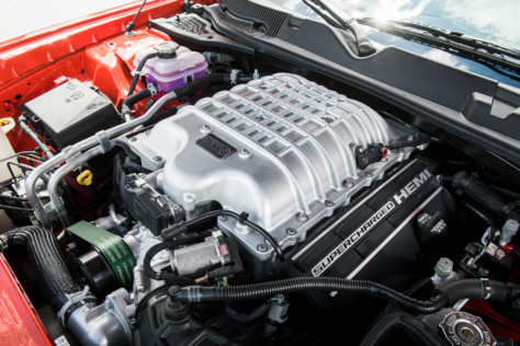dodge-unveils-807-hp-2020-challenger-srt-super-stock-2020-07-02_17-57-52_229388