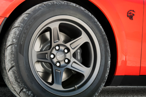 dodge-unveils-807-hp-2020-challenger-srt-super-stock-2020-07-02_17-58-02_445156