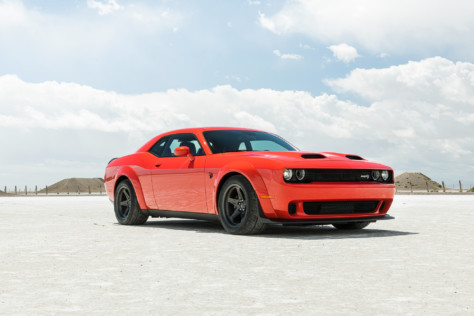 dodge-unveils-807-hp-2020-challenger-srt-super-stock-2020-07-02_17-58-23_848352
