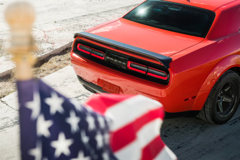 dodge-unveils-807-hp-2020-challenger-srt-super-stock-2020-07-02_17-58-27_939699