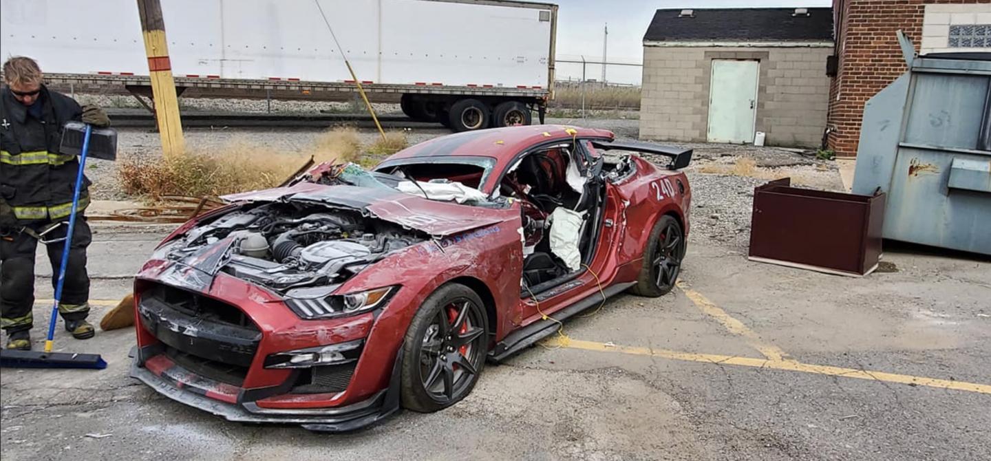 2020 GT500 Destroyed by Firefighters with Permission from Ford