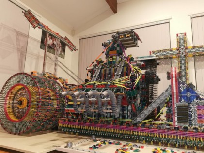 australia-man-builds-life-size-hot-rods-out-of-1000s-of-knex-2021-01-14_15-33-44_081029
