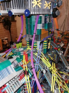 australia-man-builds-life-size-hot-rods-out-of-1000s-of-knex-2021-01-14_15-33-57_126393