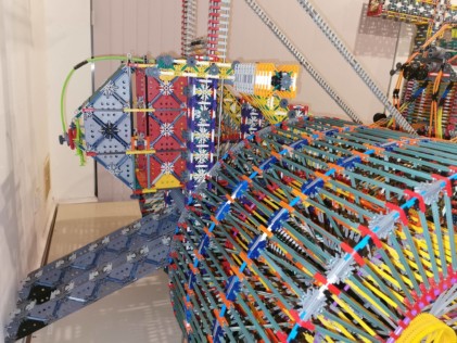 australia-man-builds-life-size-hot-rods-out-of-1000s-of-knex-2021-01-14_15-34-09_902954