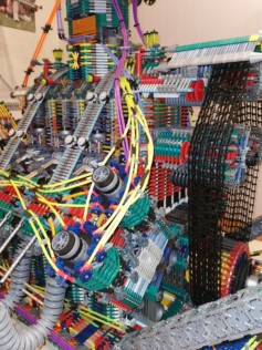 australia-man-builds-life-size-hot-rods-out-of-1000s-of-knex-2021-01-14_15-34-21_261970