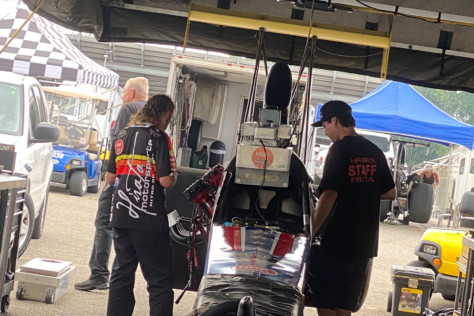 behind-the-scenes-what-it-takes-to-race-an-afuel-dragster-2021-01-22_13-37-21_310755