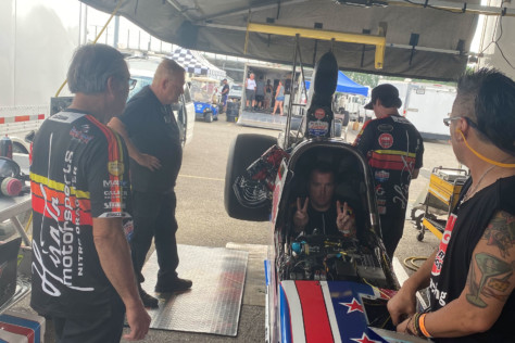behind-the-scenes-what-it-takes-to-race-an-afuel-dragster-2021-01-22_13-37-28_209988