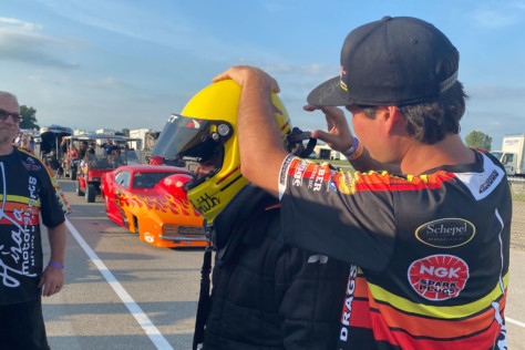 behind-the-scenes-what-it-takes-to-race-an-afuel-dragster-2021-01-22_13-37-44_952457