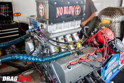 behind-the-scenes-what-it-takes-to-race-an-afuel-dragster-2021-01-22_13-38-32_080313