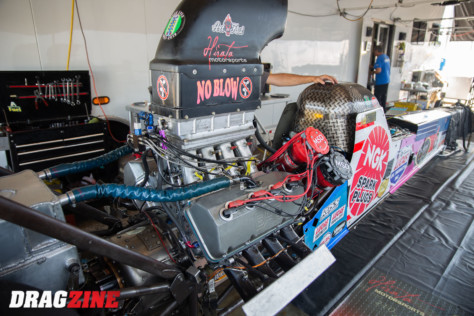 behind-the-scenes-what-it-takes-to-race-an-afuel-dragster-2021-01-22_13-38-35_423799