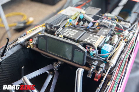 behind-the-scenes-what-it-takes-to-race-an-afuel-dragster-2021-01-22_13-39-06_283410