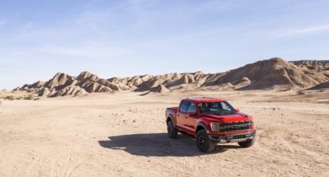 ford-reveals-refreshed-f-150-raptor-pickup-amp-teases-r-model-for-2022-2021-02-03_08-22-26_770497