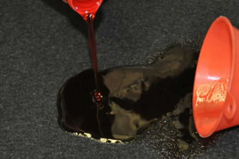 Keep Things Clean In The Shop Or Driveway With the DEI Inc Oil Rug
