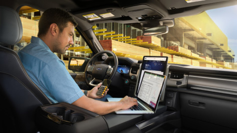 f-150-lightning-charges-into-the-future-as-all-electric-pickup-2021-05-19_13-26-08_469854
