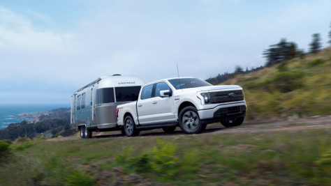 f-150-lightning-charges-into-the-future-as-all-electric-pickup-2021-05-19_13-26-29_454872
