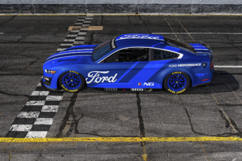 next-gen-nascar-mustang-more-closely-mimics-its-street-car-cousins-2021-05-05_13-15-43_050819