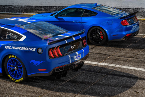 next-gen-nascar-mustang-more-closely-mimics-its-street-car-cousins-2021-05-05_13-16-08_448012
