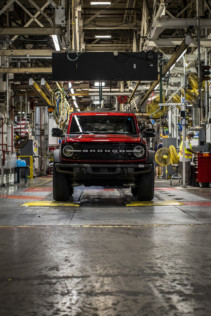 ford-bronco-production-commences-where-it-all-began-2021-06-18_11-00-50_201695