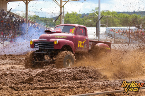 bloomsburg-4-wheel-jamboree-fueled-by-hundreds-of-truck-enthusiast-2021-07-30_13-27-32_682994