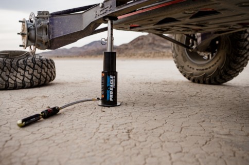 Getting Jacked Up With Pro Eagle Phoenix DS Air Jack