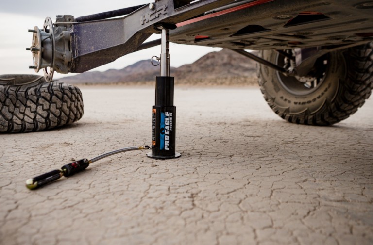 Getting Jacked Up With Pro Eagle Phoenix DS Air Jack