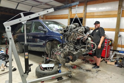 mighty-minivan-dakota-arnolds-srt4-powered-dodge-caravan-2021-07-12_09-42-21_843293