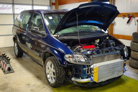 mighty-minivan-dakota-arnolds-srt4-powered-dodge-caravan-2021-07-12_09-43-26_004501