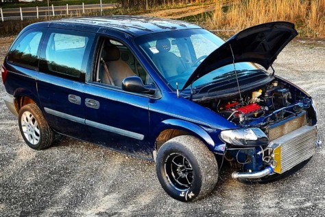 mighty-minivan-dakota-arnolds-srt4-powered-dodge-caravan-2021-07-12_09-43-40_570266